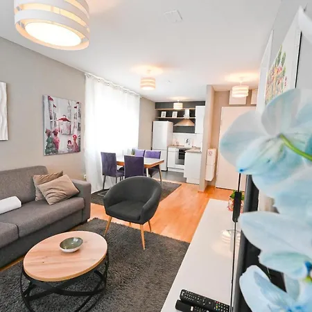 2 & Free Genius Private Parking Zadar