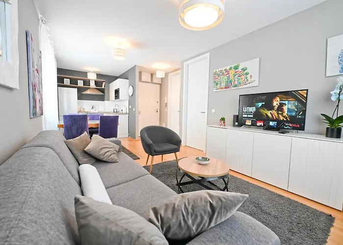 2 & Free Genius Private Parking Zadar