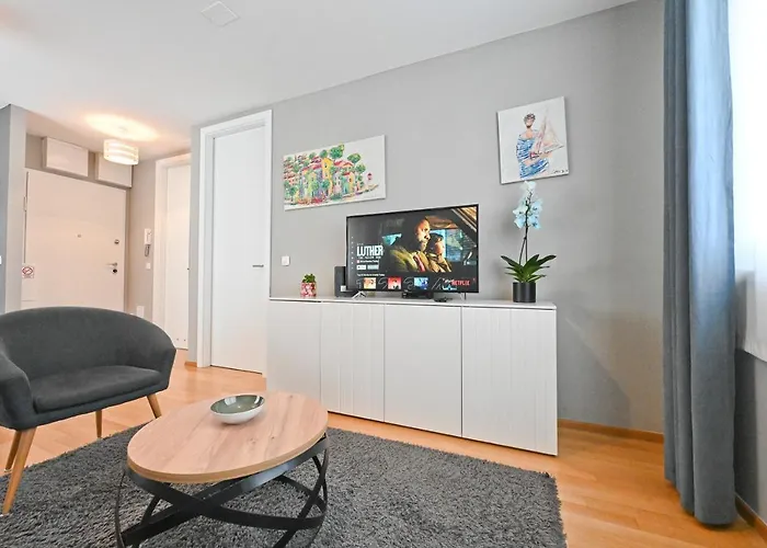 2 & Free Genius Private Parking Zadar