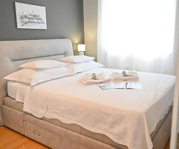 Lejlighed 2 & Free Genius Private Parking Zadar